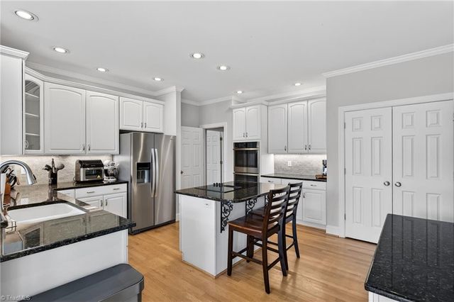 3205 Timberoak Court, Greensboro, NC 27410