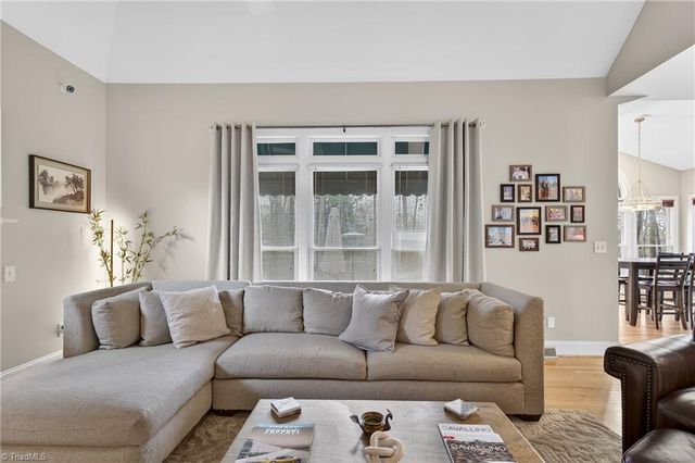 3205 Timberoak Court, Greensboro, NC 27410