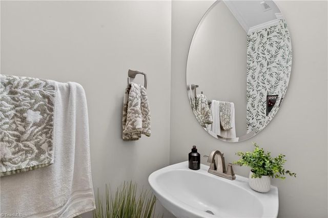 3205 Timberoak Court, Greensboro, NC 27410