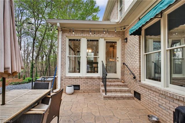 3205 Timberoak Court, Greensboro, NC 27410