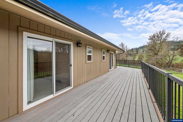 26630 SW Thomson Mill Rd, Sheridan, OR 97378