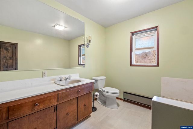 26630 SW Thomson Mill Rd, Sheridan, OR 97378