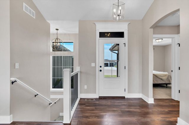 3318 S Capri Ct, Wichita, KS 67210