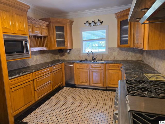 1800 UNIVERSITY PLACE, Monroe, LA 71203