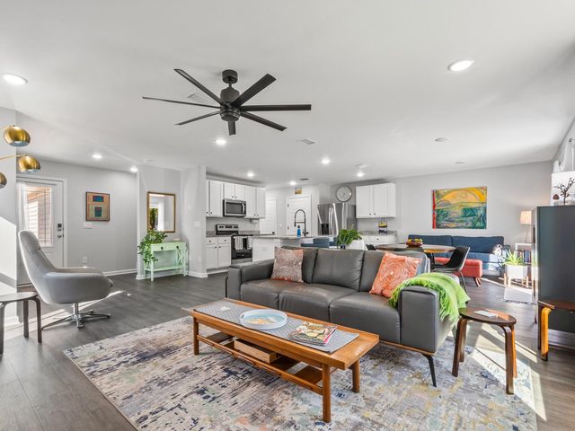 1233 TAPLEY Trail, Tallahassee, FL 32311