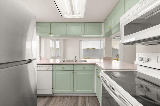 142 MANGO DRIVE, Davenport, FL 33897