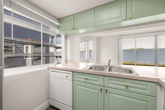 142 MANGO DRIVE, Davenport, FL 33897