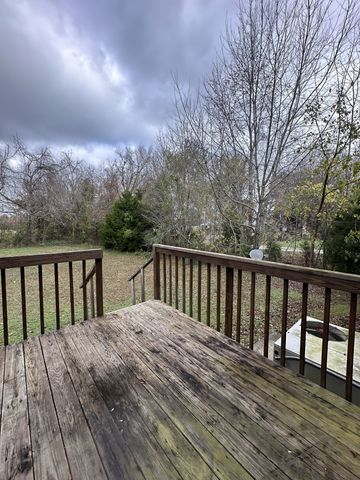 825 Decoy Ct, Oak Grove, KY 42262
