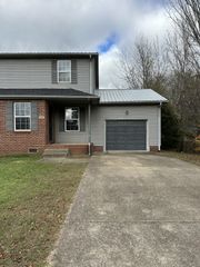 825 Decoy Ct, Oak Grove, KY 42262