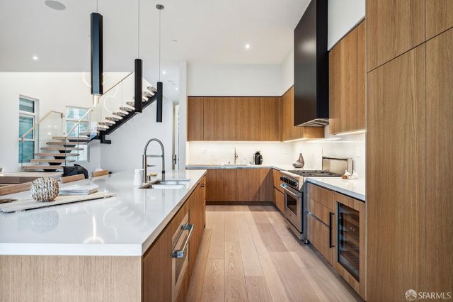 2020 Webster Street, San Francisco, CA 94115