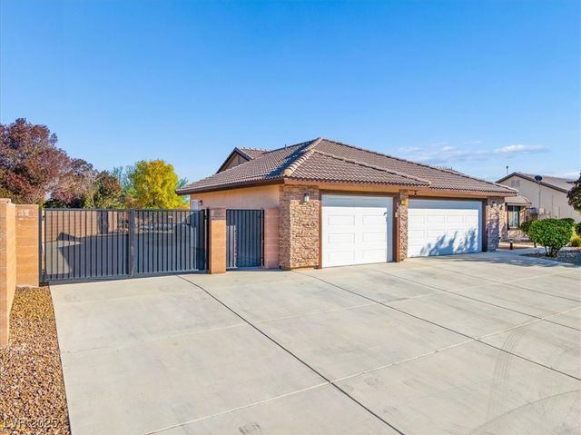 111 Mondale Court, Pahrump, NV 89048