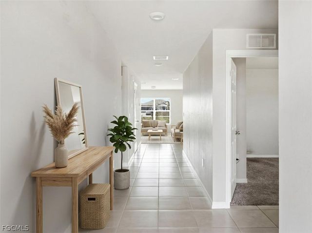 4214 NE 20th CT, Cape Coral, FL 33909