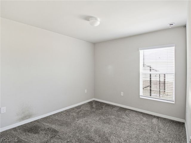 4214 NE 20th CT, Cape Coral, FL 33909