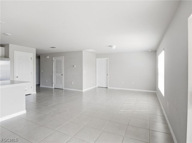 4214 NE 20th CT, Cape Coral, FL 33909