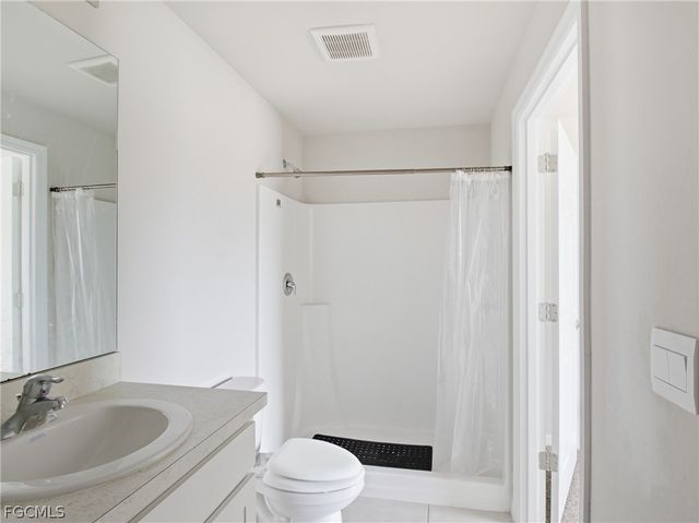 4214 NE 20th CT, Cape Coral, FL 33909