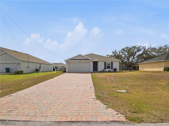 4214 NE 20th CT, Cape Coral, FL 33909