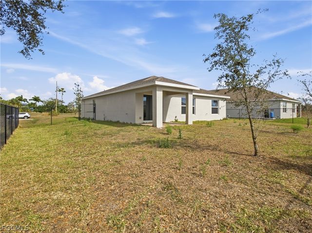 4214 NE 20th CT, Cape Coral, FL 33909