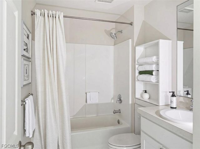 4214 NE 20th CT, Cape Coral, FL 33909