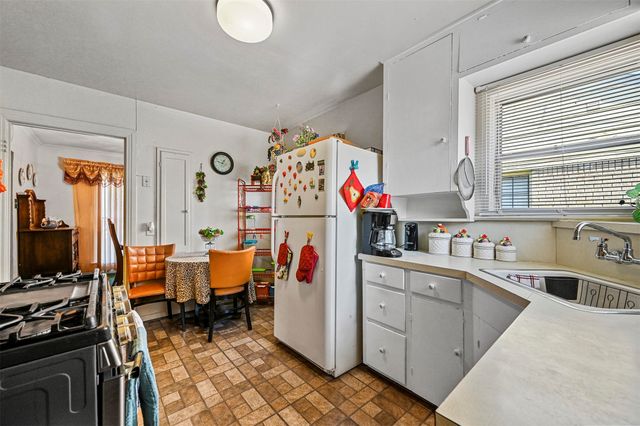 7318 Robin Road, Dallas, TX 75209