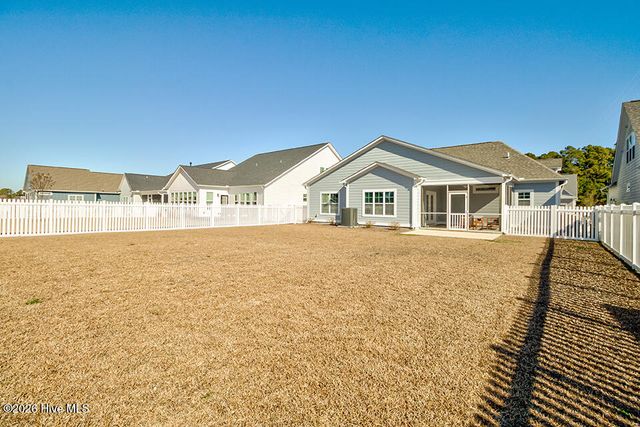 312 Lightning Bug Lane, Holly Ridge, NC 28445