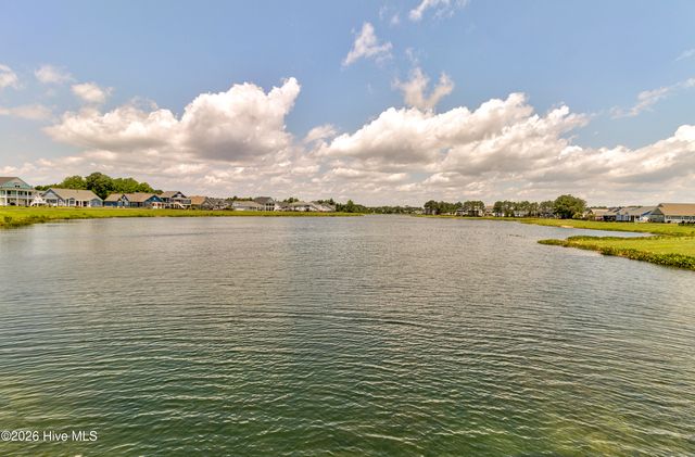 312 Lightning Bug Lane, Holly Ridge, NC 28445