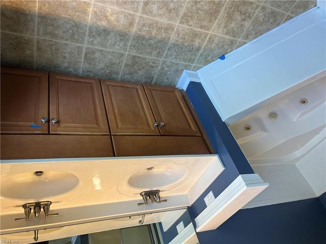 4400 Harlesden DR, Virginia Beach, VA 23462