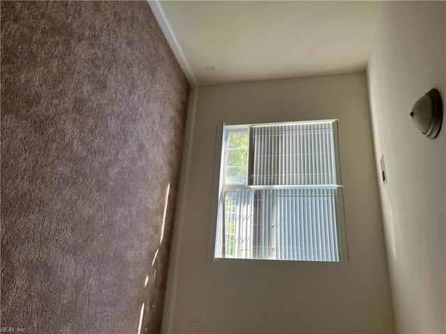 4400 Harlesden DR, Virginia Beach, VA 23462