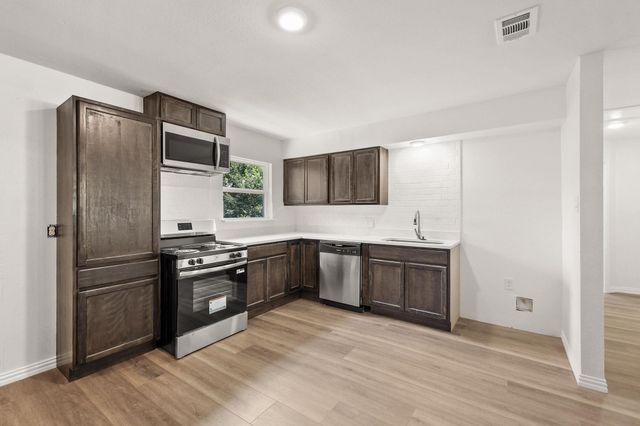 1108 Park Drive, Denison, TX 75020