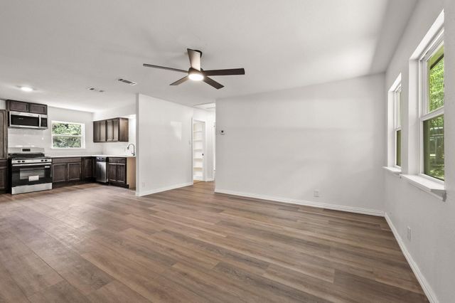1108 Park Drive, Denison, TX 75020