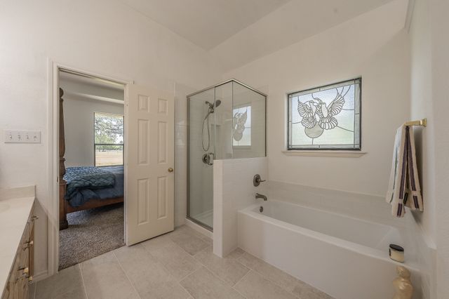 2305 Floyd Hampton Road, Crowley, TX 76036