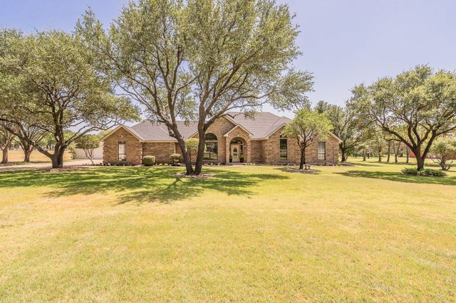 2305 Floyd Hampton Road, Crowley, TX 76036