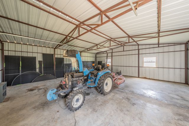 2305 Floyd Hampton Road, Crowley, TX 76036