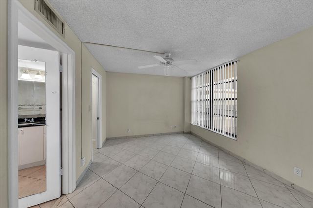 7 Royal Palm Way, Boca Raton, FL 33432