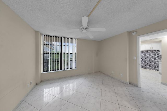 7 Royal Palm Way, Boca Raton, FL 33432