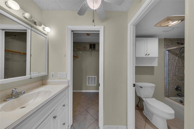 7 Royal Palm Way, Boca Raton, FL 33432