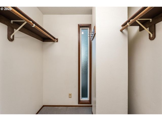 9110 Sw PINEBROOK St, Tigard, OR 97224