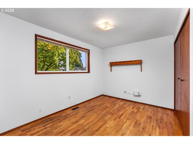 9110 Sw PINEBROOK St, Tigard, OR 97224