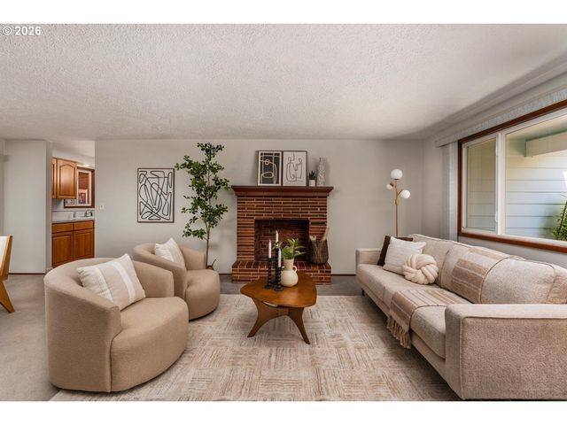 9110 Sw PINEBROOK St, Tigard, OR 97224