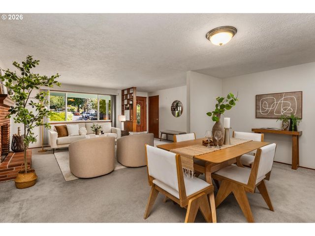 9110 Sw PINEBROOK St, Tigard, OR 97224