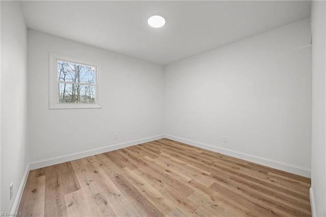 1335 Lynndale Drive, Winston-salem, NC 27106