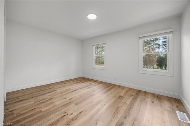 1335 Lynndale Drive, Winston-salem, NC 27106