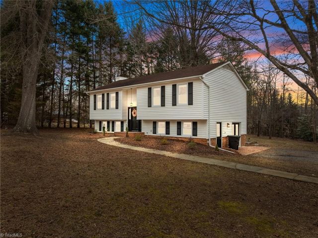 1335 Lynndale Drive, Winston-salem, NC 27106