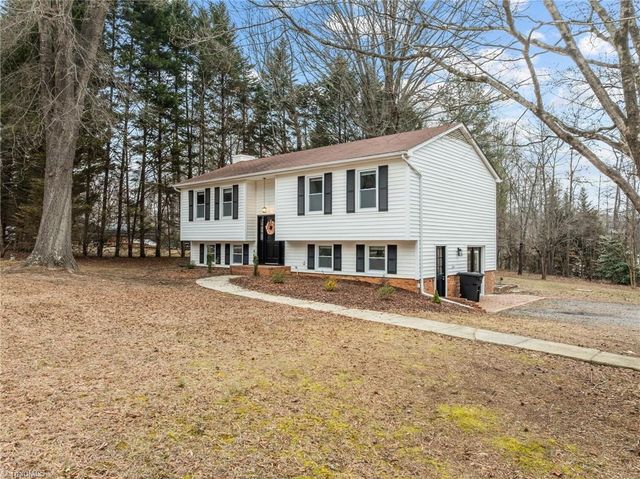 1335 Lynndale Drive, Winston-salem, NC 27106