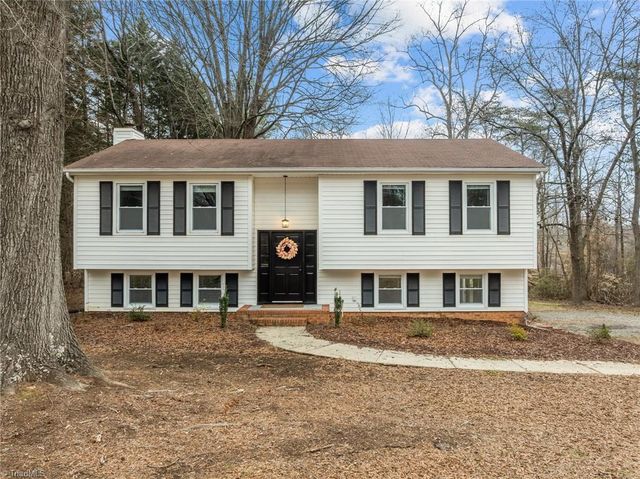 1335 Lynndale Drive, Winston-salem, NC 27106