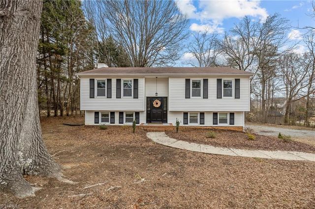 1335 Lynndale Drive, Winston-salem, NC 27106