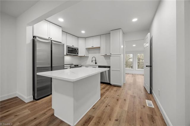 1335 Lynndale Drive, Winston-salem, NC 27106