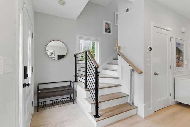 54 Robey 54, Boston, MA 02119