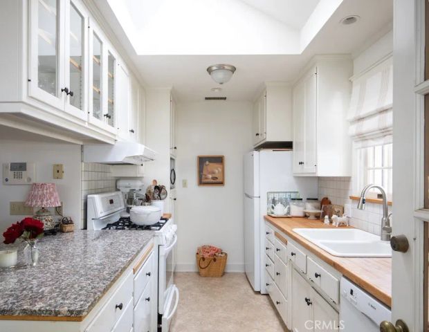 433 S College, Claremont, CA 91711