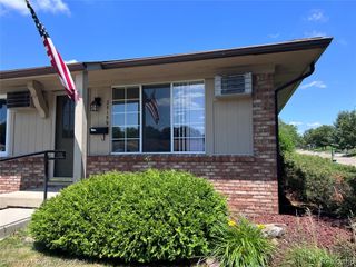 25159 Franklin Terrace 8, South Lyon, MI 48178