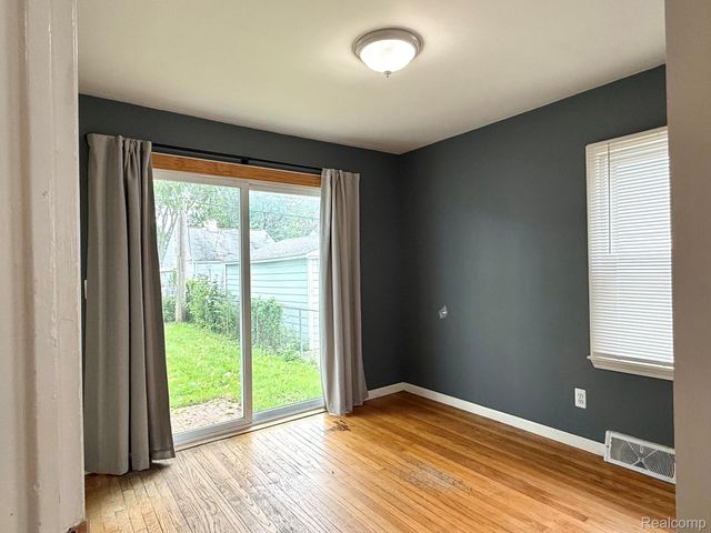 2330 ROWLAND Avenue, Royal Oak, MI 48067